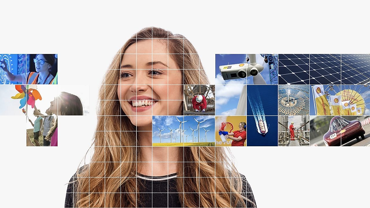 سيدة تقف بين الجبال حاملة حقائب