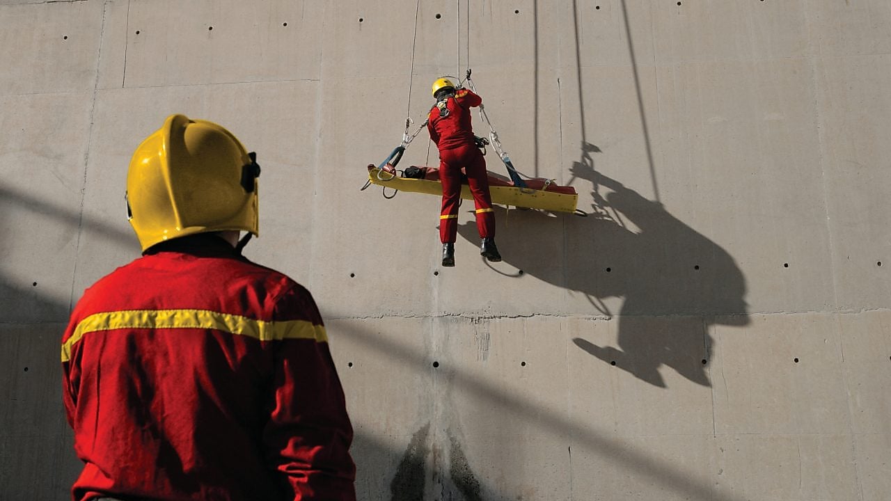 HSSE rescue training exercise at a refinery